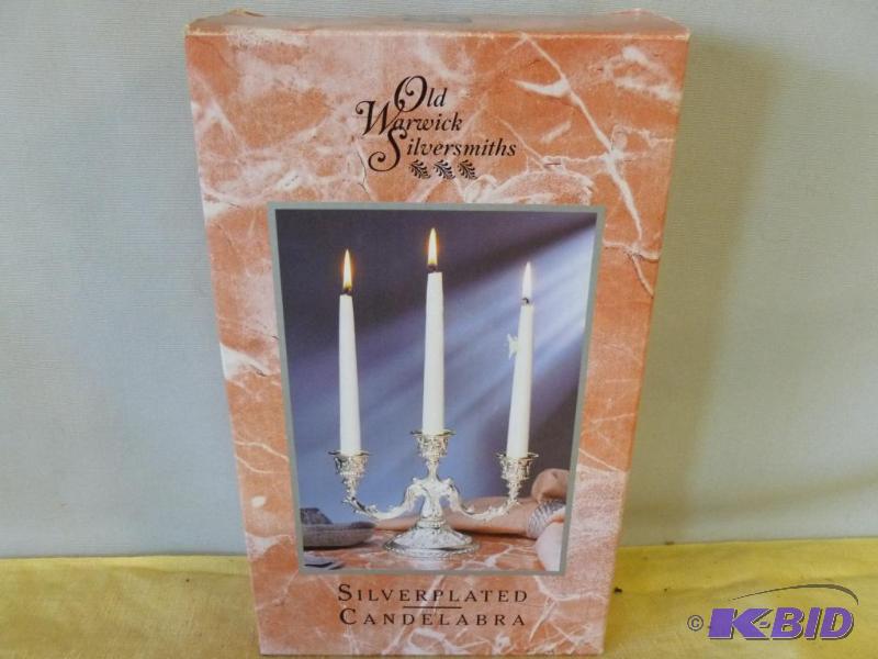 Old Warwick Silversmiths - Silverplated Cande...