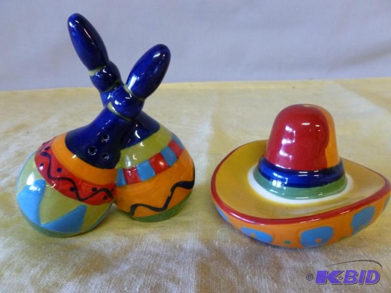 Nice Mexican themed porcelain salt and pepper...