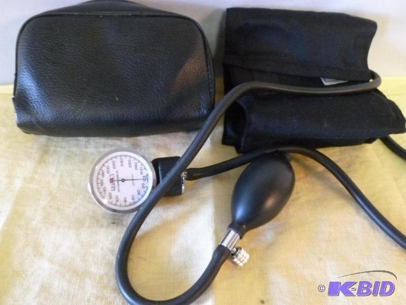 Labtron Certified Sphygmomanometer, comes in ...