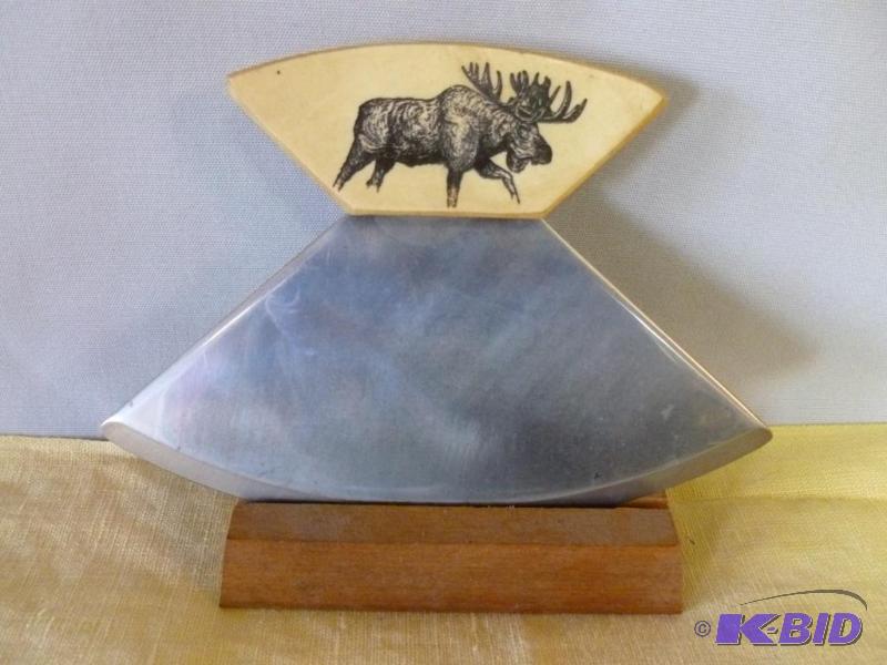 &nbspAlaskan Ula Knife with wood stand that ...