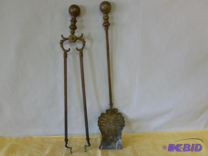 This lot consists of a large vintage brass an...