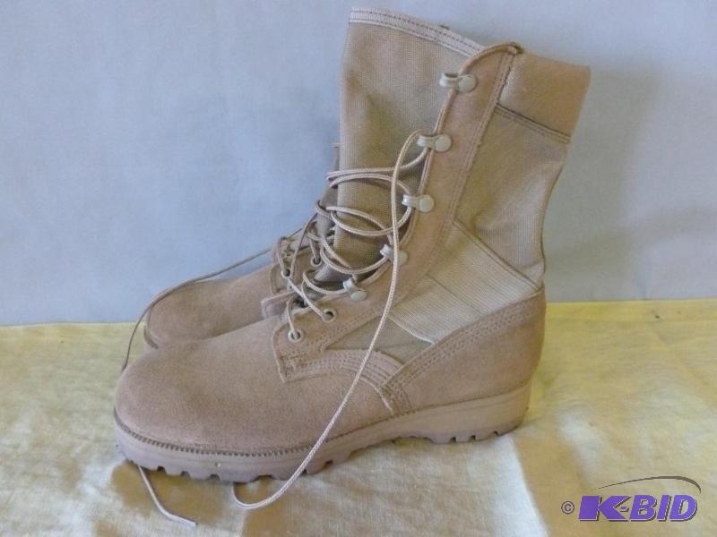 A pair of Vibram military boots size mens 8 ...