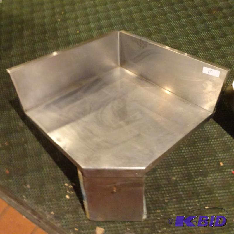 lot 25 image: 24 x 24 stainless corner return...