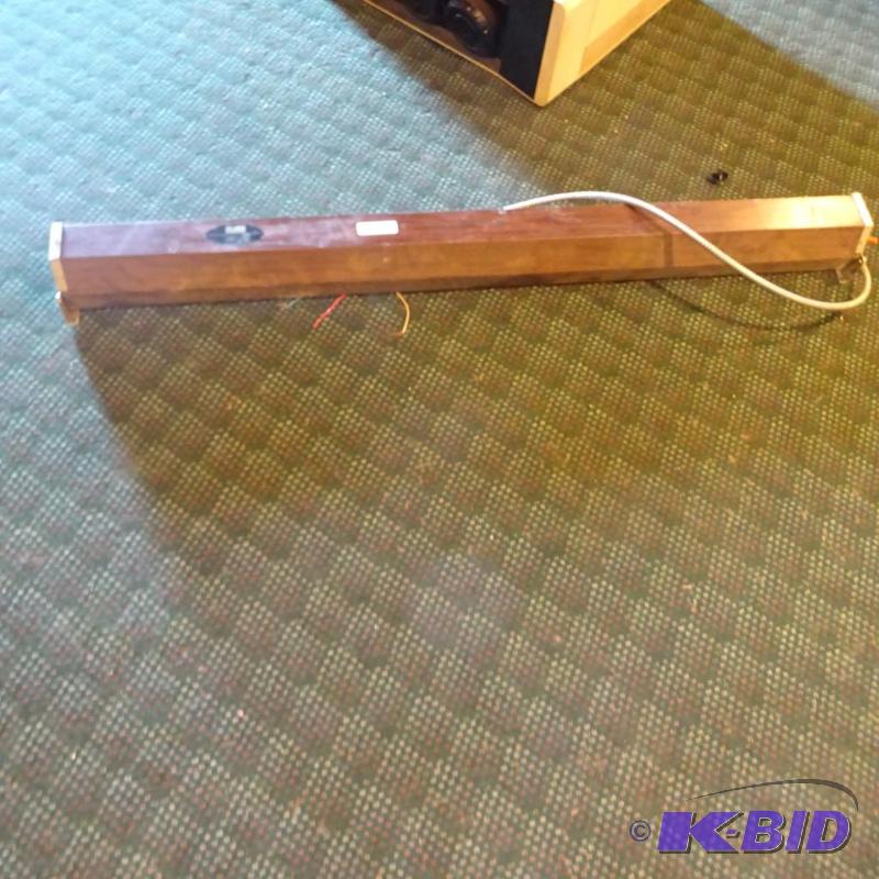 lot 29 image: Targa electric roll up projector screen....