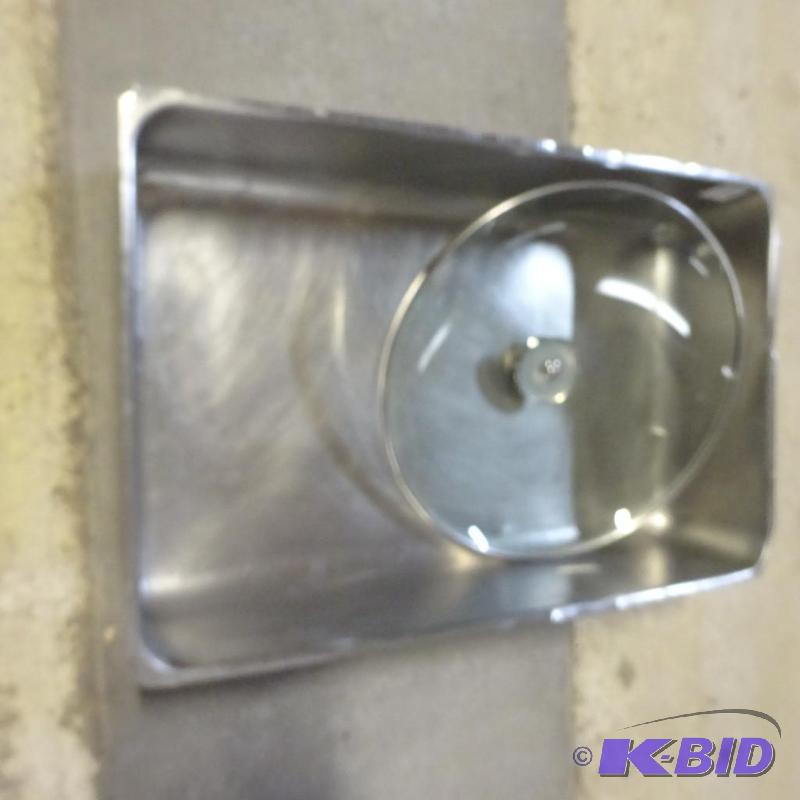 lot 39 image: Stainless pan. 20 x 13...