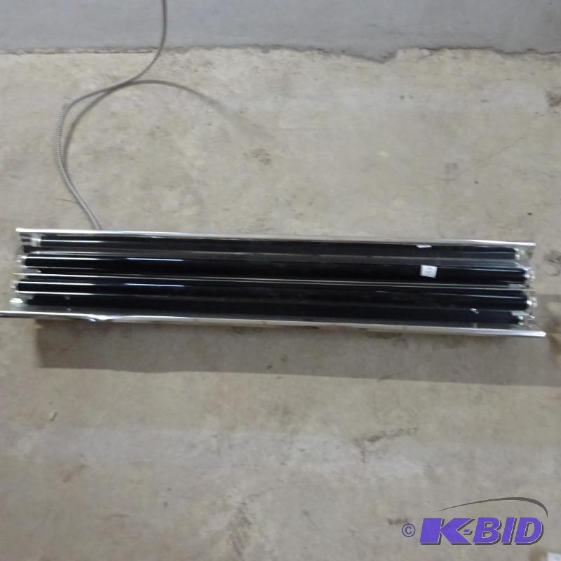 lot 83 image: 48" fluorescent light. Black bulbs. Qty ...