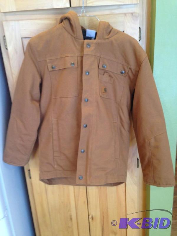 lot 8 image: Carhartt Jacket - Youth size 1012