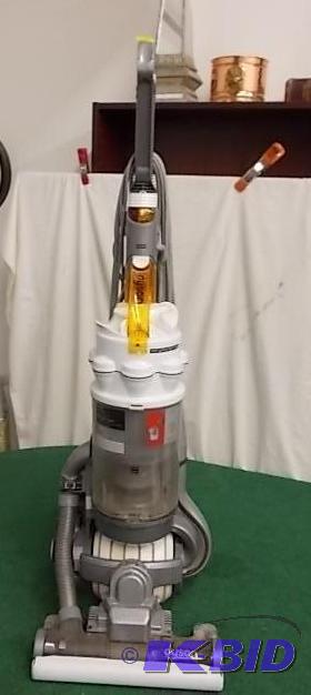 Dyson&nbspDC 15 Upright Vacuum -Tested Works...