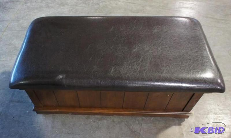 New Ashley Signature small bench on wheels - ...
