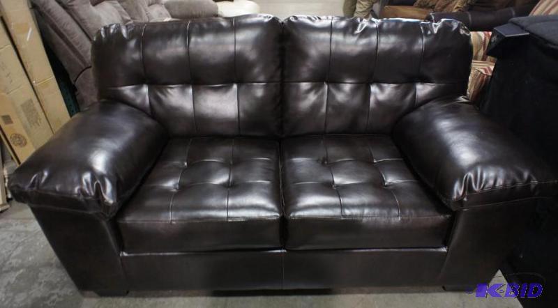 New Ashley Signature Durablend Leather Lovese...