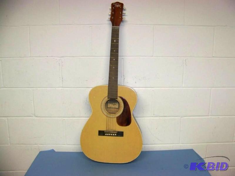 lot 17 image: Regal, 6-String, Acoustic Guitar