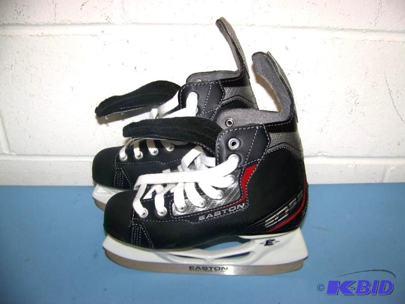 lot 2 image: Easton, Kids Hockey Skates with Skate Guards