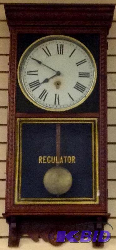 lot 14 image: Vintage Regulator Clock with keys