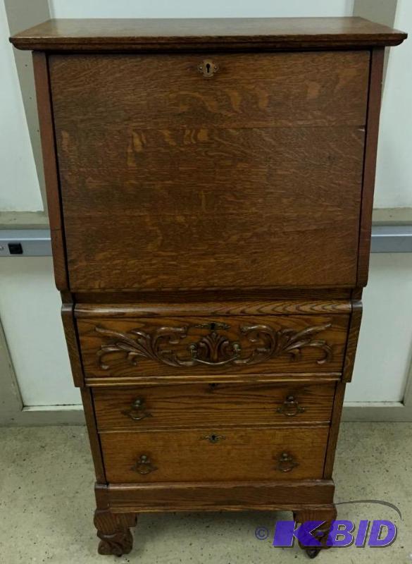lot 23 image: Antique Secretary