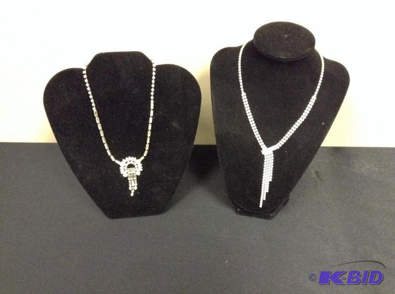 lot 46 image: Vintage rhinestonesglass necklaces