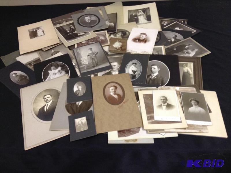 lot 55 image: Huge lot of antique cabinet cards