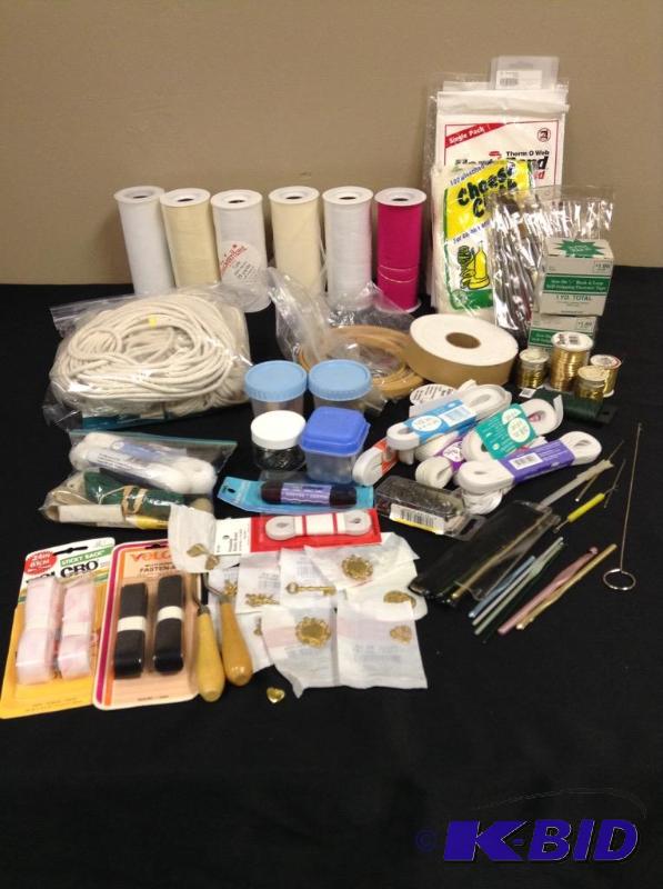 lot 109 image: Large Lot of sewing and crafting items