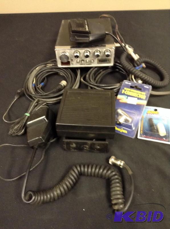 lot 151 image: Vintage CB -Uniden PC66x XL with antenna cables and other accessories