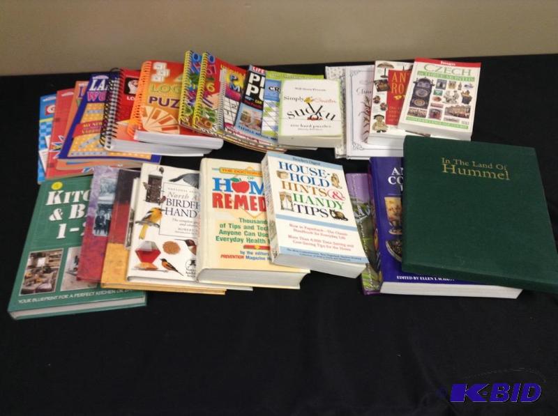 lot 195 image: Lot of Game, Instructional and Reference Books