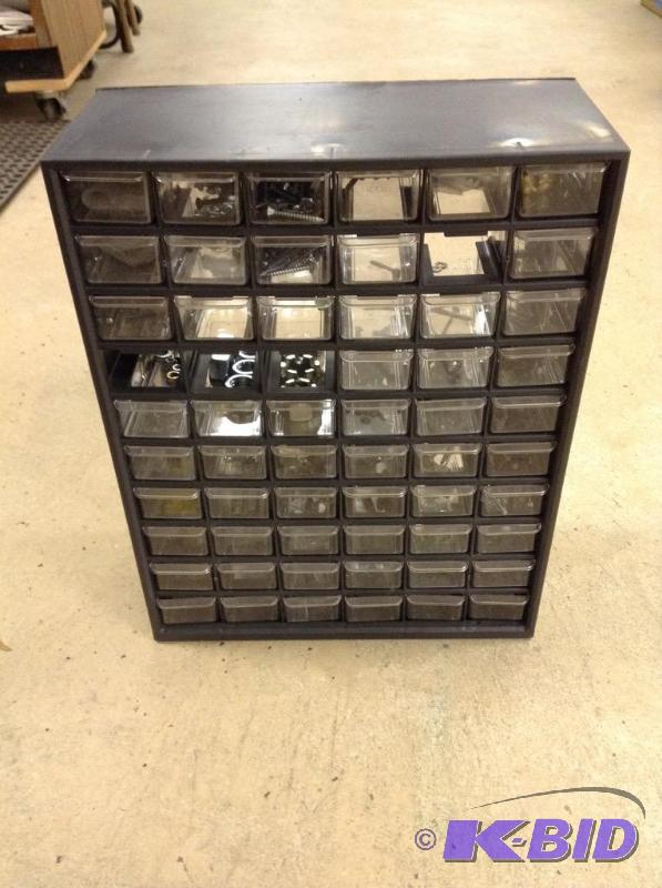 lot 22 image: 60 Drawer Caddy With Hardware