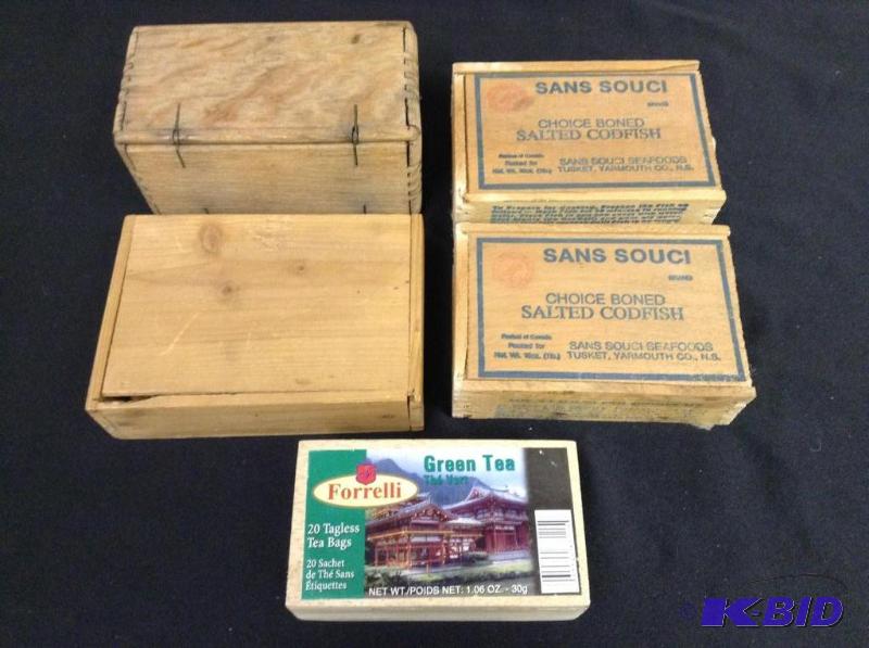 lot 26 image: 5 Wood Boxes