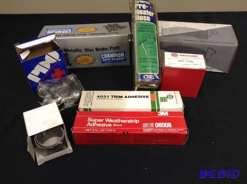 lot 46 image: Lot of Automotive parts new in packaging