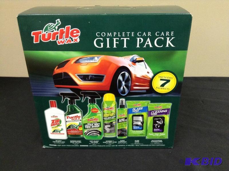 lot 60 image: Turtle Wax Complete Car Care Gift Pack