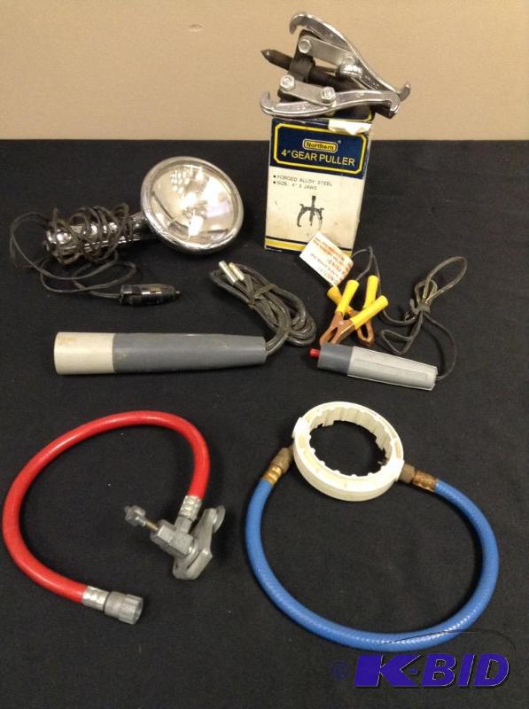 lot 79 image: Lot of automotive parts-testers, 4 inch gear puller, emergency light and more