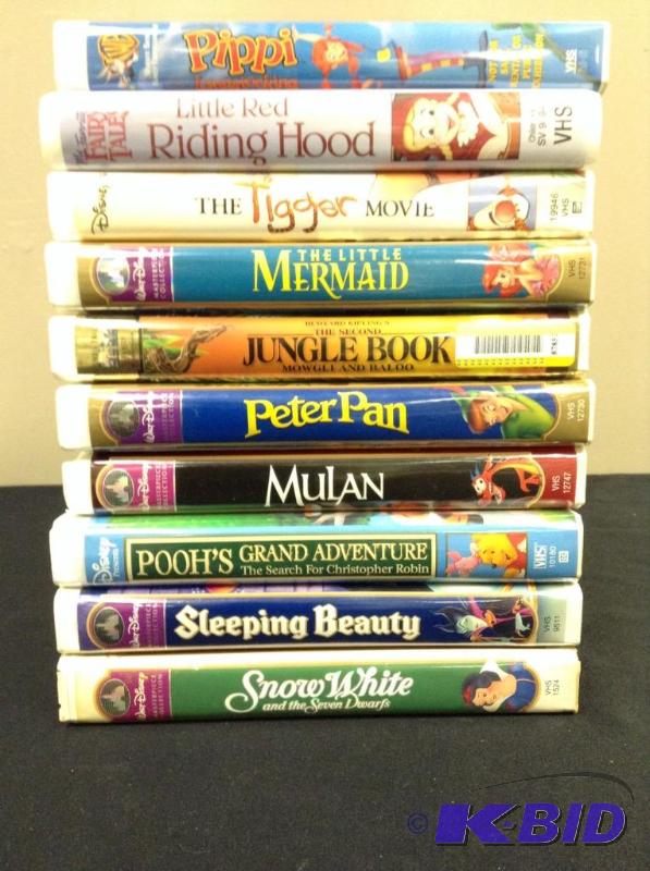 lot 82 image: Lot of classic childrens VHS movies