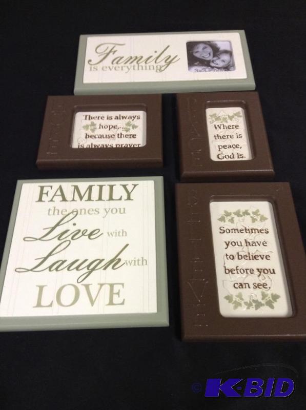 lot 86 image: Lot of five wood inspirational wall hangings