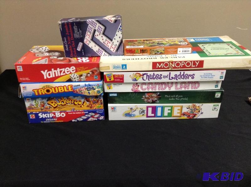 lot 93 image: Lot of classic Family games