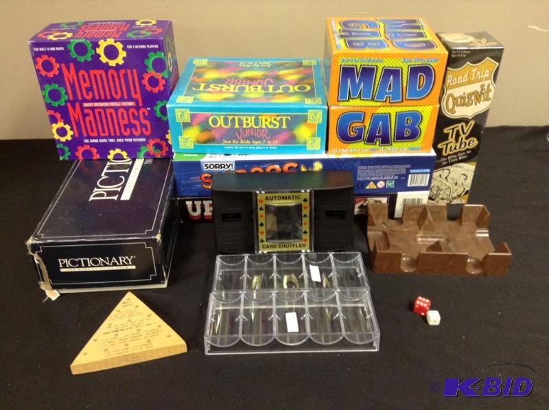lot 95 image: Lot of games