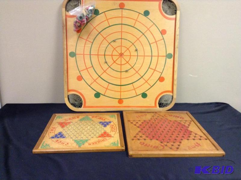 lot 99 image: Lot of vintage games- Carrom and Chinese checker boards
