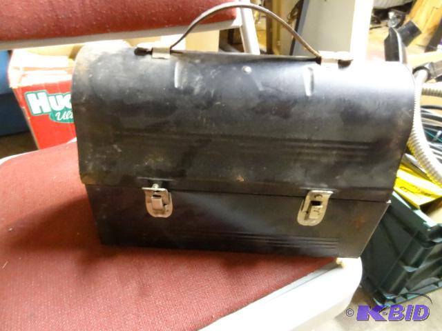lot 101 image: Vintage Lunch Box with Thermos...