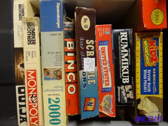 lot 120 image: Misc Games & Puzzles...