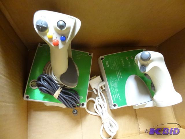 lot 121 image: Ace Edge PC Flight Controller Set...