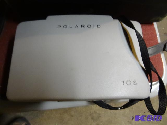 lot 125 image: Vintage Polaroid 125 Camera Camera w Acc....