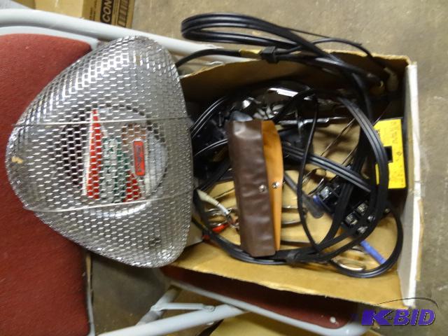 lot 142 image: Edelbrock Air Cleaner. 5 Throat...