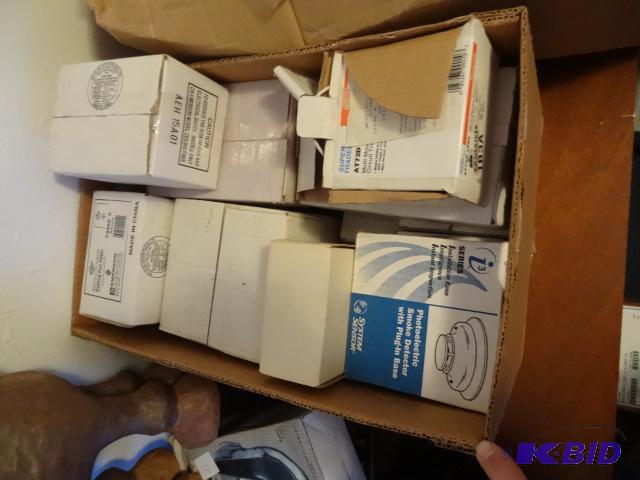 lot 18 image: Ceiling Fan Mounts, Light Controls etc as sho...