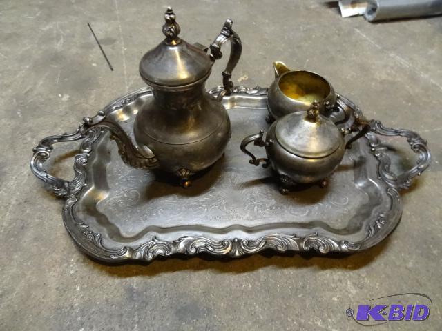 lot 184 image: Plated 3 Piece Tea Set. Missing 1 Lid...