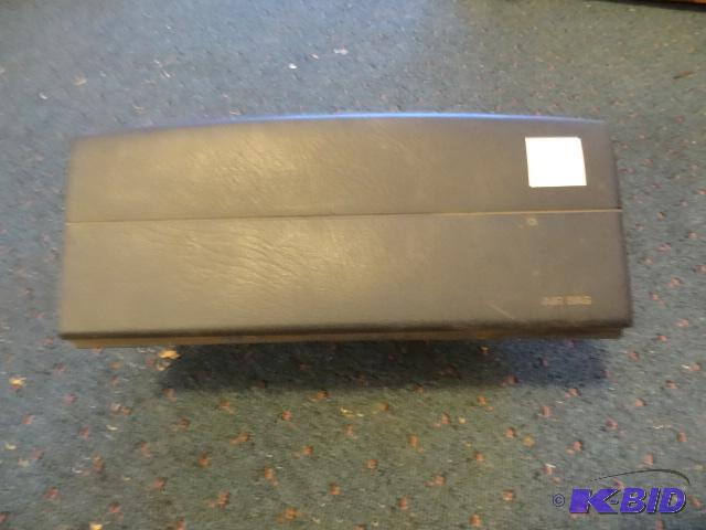 lot 62 image: GMC Chevy Passengers Side Air Bag Module Sava...