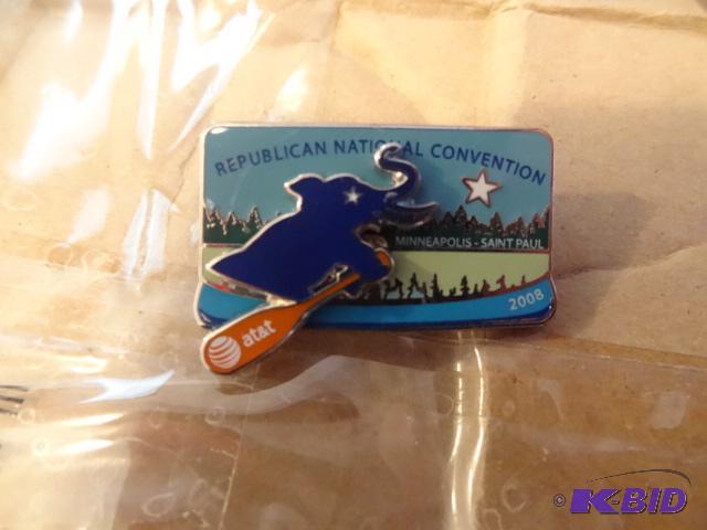 lot 82 image: Qty approx. 800 McCain Palin 2008 RNC Convent...