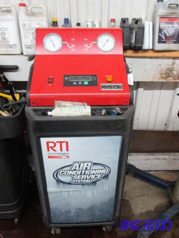 lot 16 image: RTI RH5730 AC machine includes one new 134 b...