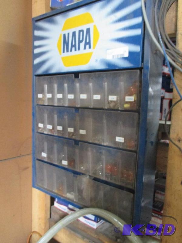 lot 33 image: Light bulbs and organizer...