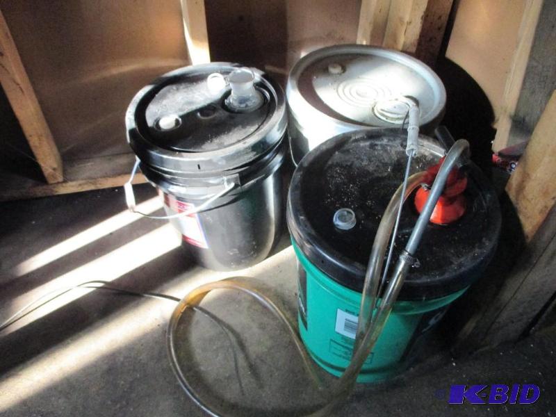 lot 37 image: Misc auto fluids...