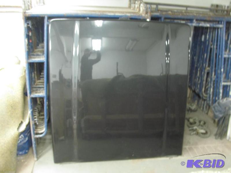 lot 73 image: Tonneau Cover for 06 Chevy Shortbox