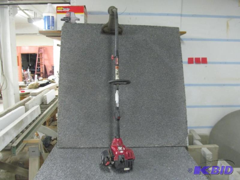 lot 97 image: Craftsman Trimmer