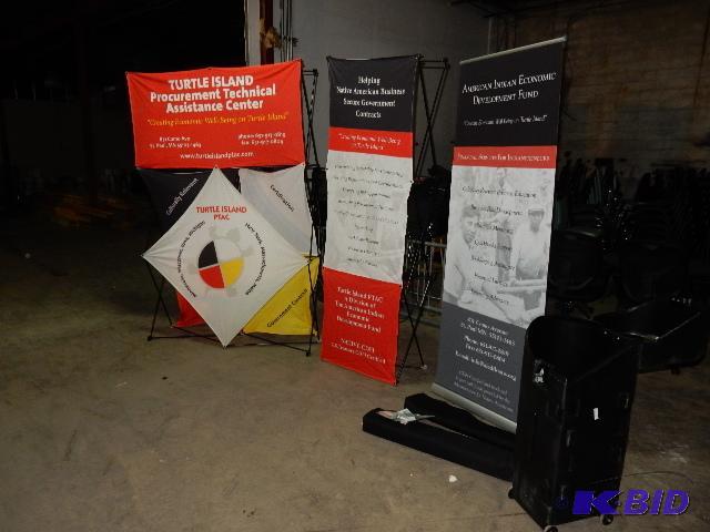 lot 21 image: Pop up Display