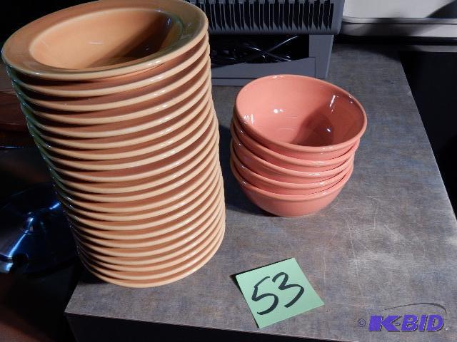 lot 53 image: Syracuse Bowls, Glass