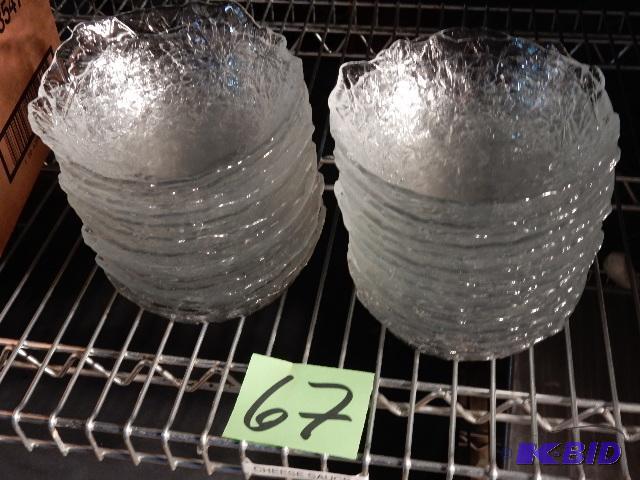 lot 67 image: Small Serving Bowls, Glass